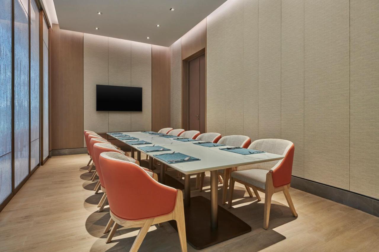 Hilton Garden Inn Shenzhen Guangming Екстериор снимка