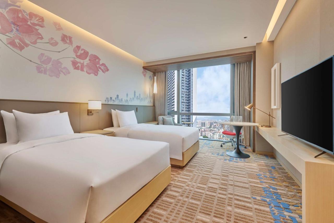 Hilton Garden Inn Shenzhen Guangming Екстериор снимка