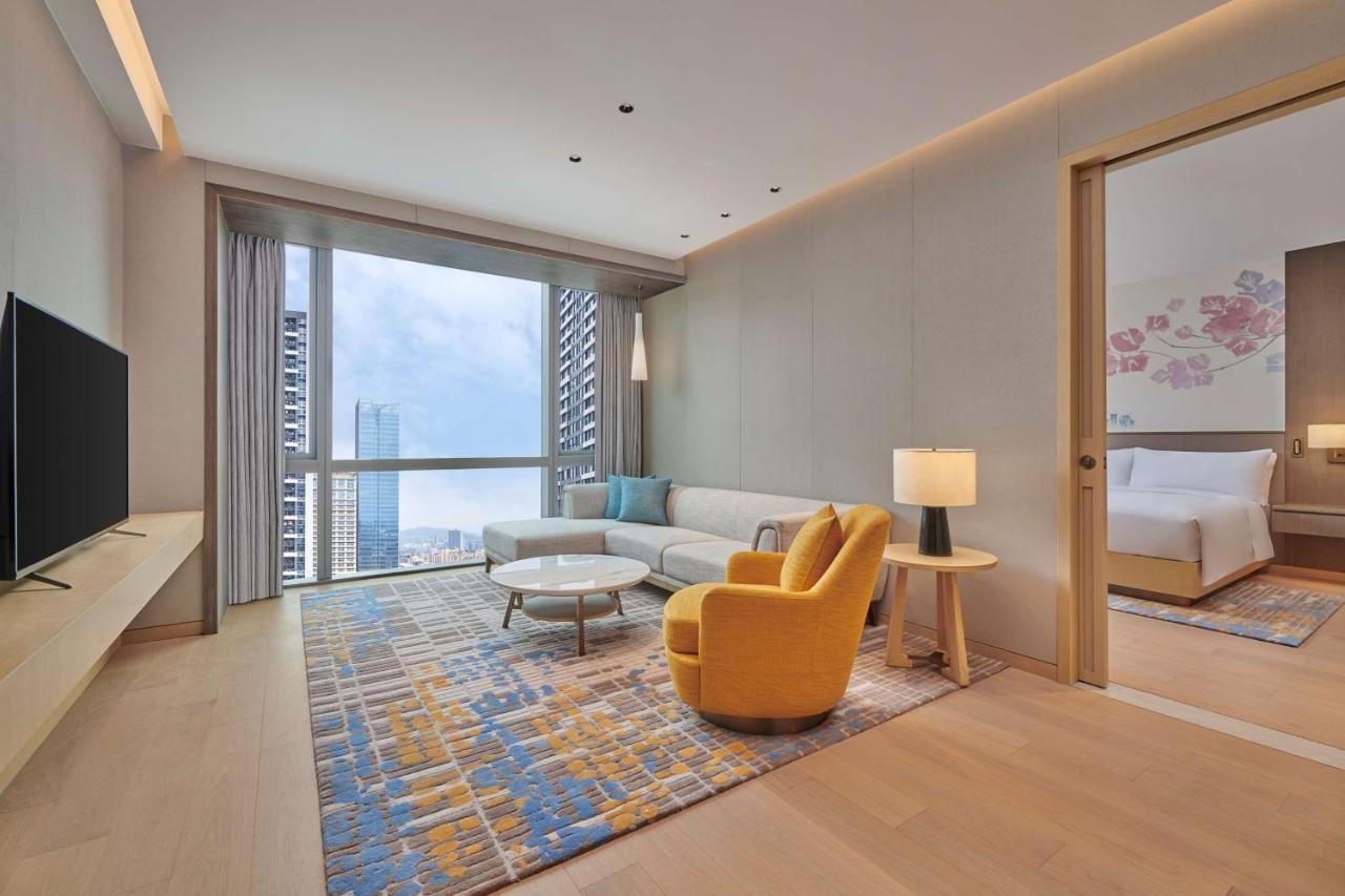 Hilton Garden Inn Shenzhen Guangming Екстериор снимка